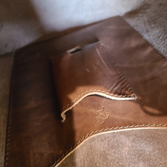 Saddleback Leather Bucket Backpack In Tobacco - Picture 6 of 13